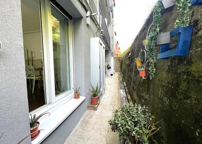 Lore - Parking Y Bicis Gratis *